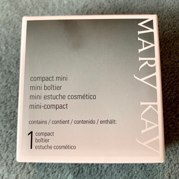 Mary Kay Compact Mini - Picture 3 of 3